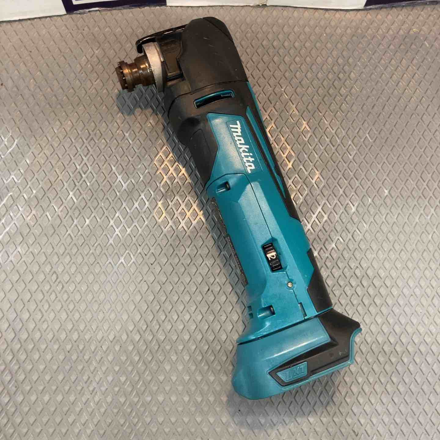 【中古品】マキタ Makita 18V 充電式マルチツール 本体のみ XMT03Z【所沢店】