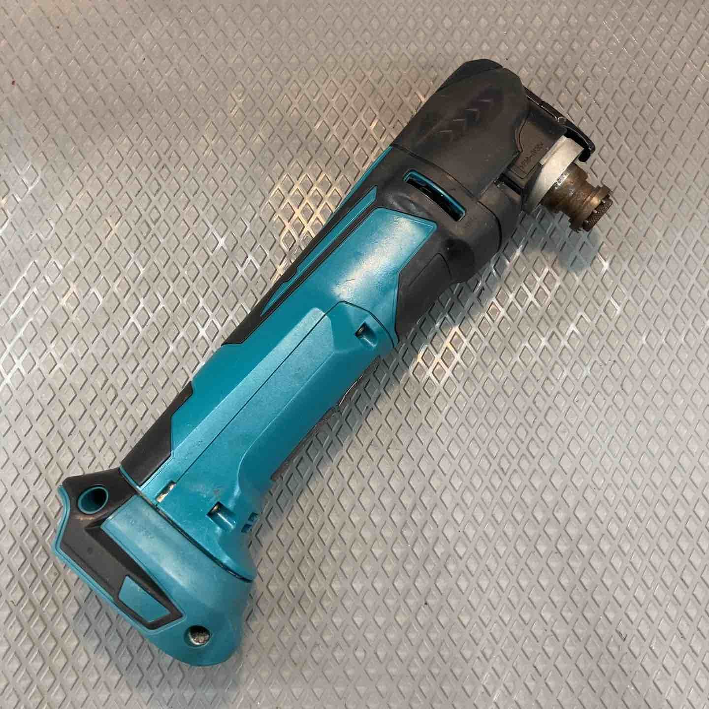 【中古品】マキタ Makita 18V 充電式マルチツール 本体のみ XMT03Z【所沢店】