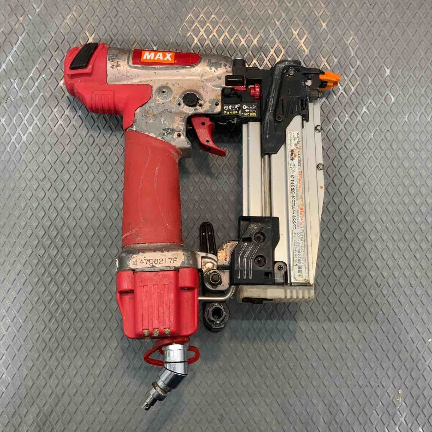 【中古品】マックス(MAX) 高圧ピンネイラ HA-50P2(D)【所沢店】 【中古品】マックス(MAX) 高圧ピンネイラ HA-50P2(D)【所沢店】