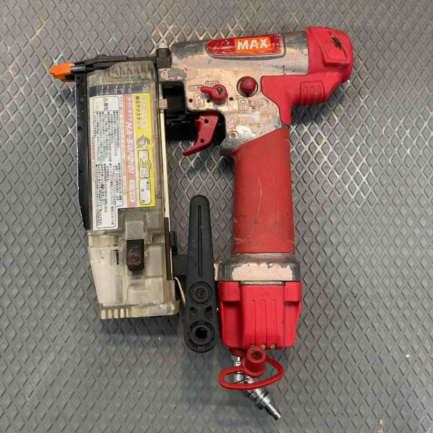 【中古品】マックス(MAX) 高圧ピンネイラ HA-50P2(D)【所沢店】 【中古品】マックス(MAX) 高圧ピンネイラ HA-50P2(D)【所沢店】