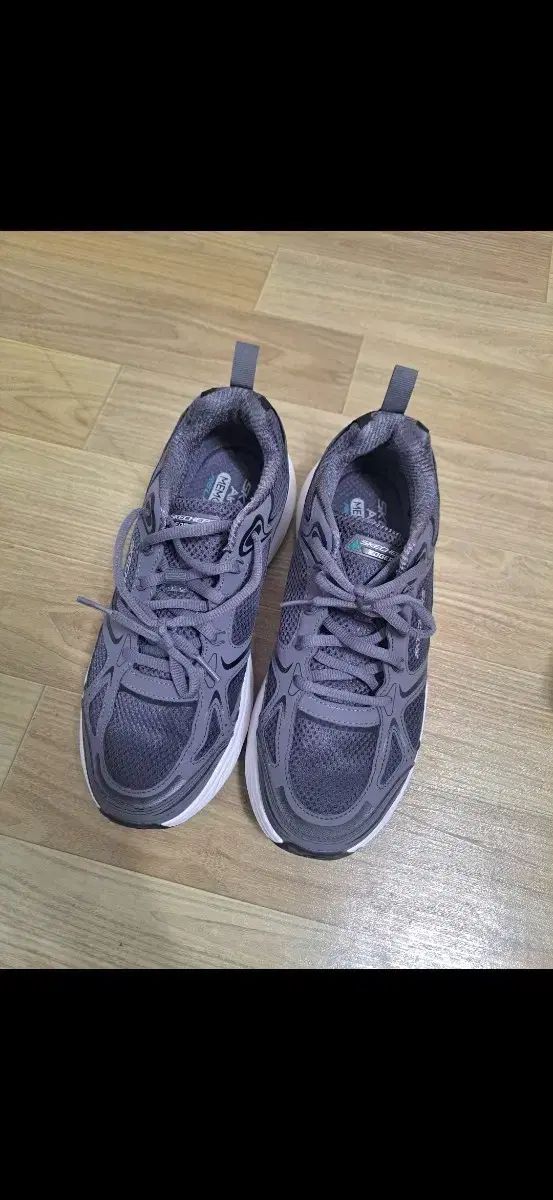 SKECHERS スケッチャーズ 265-270 傷なし