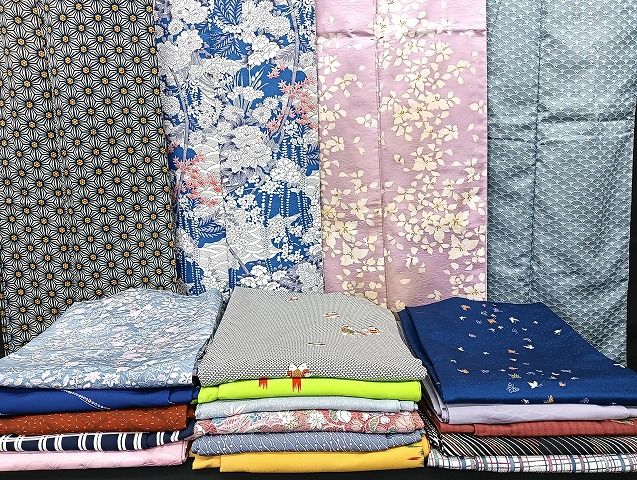 平和屋着物■着物 小紋 単衣 まとめて 20点 人物 蝶 花柄 辻が花 洗える着物 和服 ハンドメイド リメイク 生地 未使用品あり mmm1235