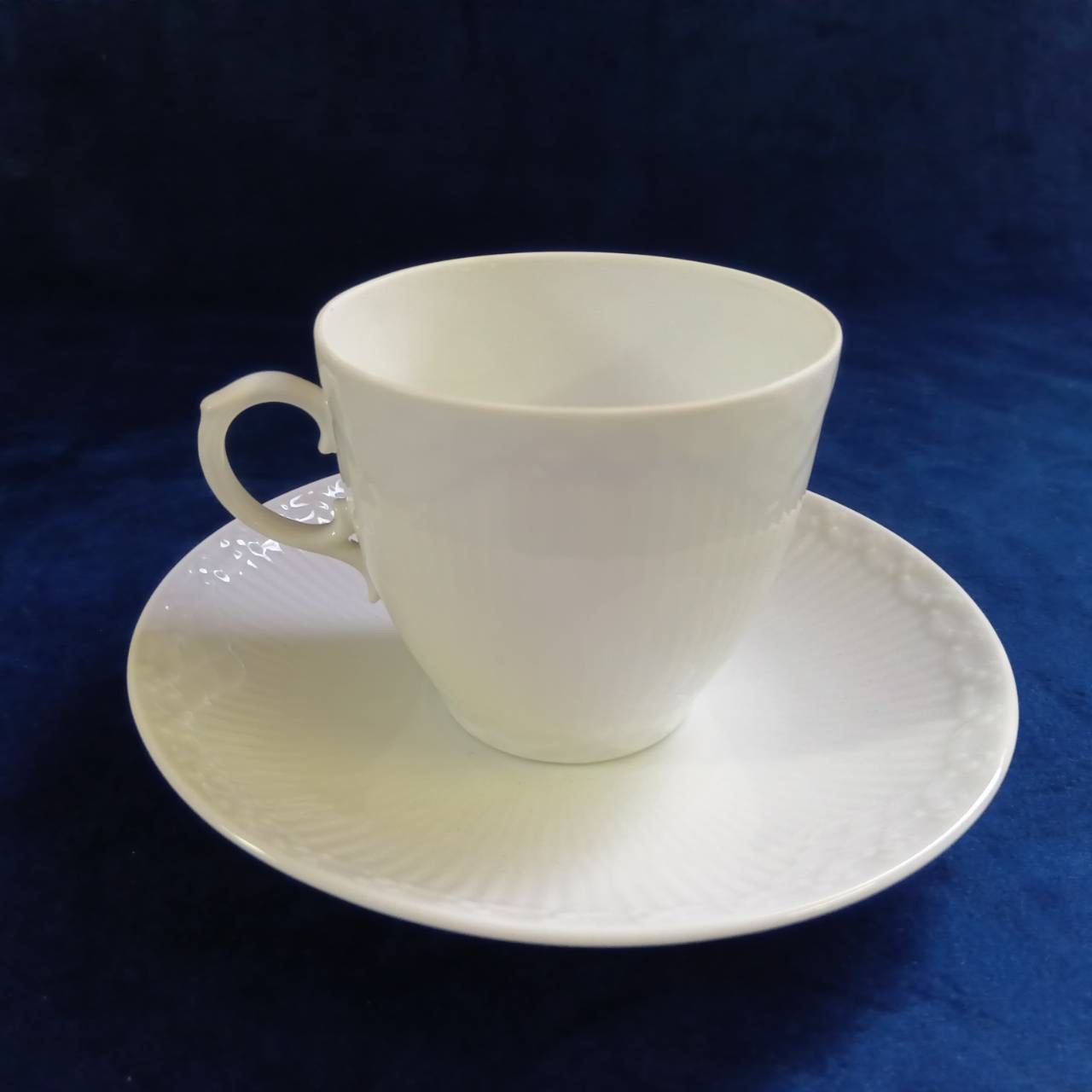 ロイヤルコペンハーゲン Royal Copenhagen ホワイトフルーテッド 