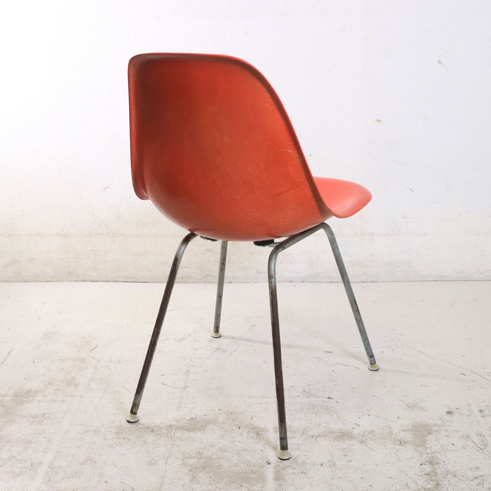 お値引き可能　hermanmiller ハーマンミラー ビンテージ2脚セット 全2脚あります】 ハーマンミラー 2ndビンテージ イームズ シェルチェア