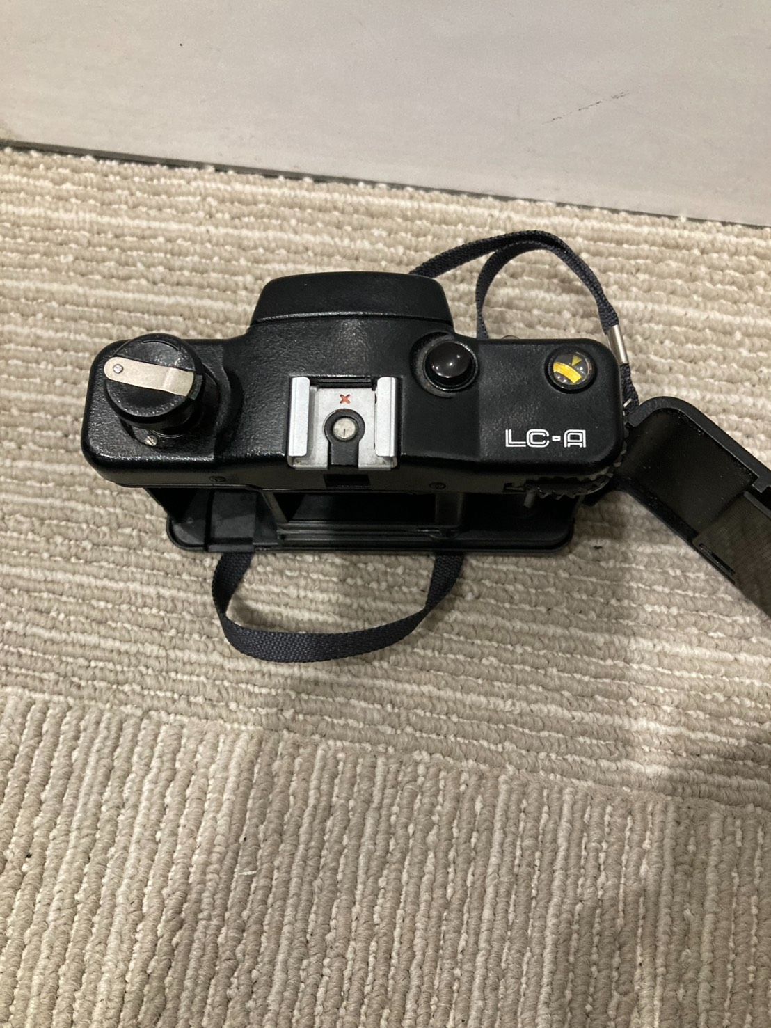 LOMO LC-A フィルムカメラ 動作確認済 フラッシュ付 LOMO LC-A 【通電確認済み】 LOMO FLASH付 コンパクトフィルムカメラ