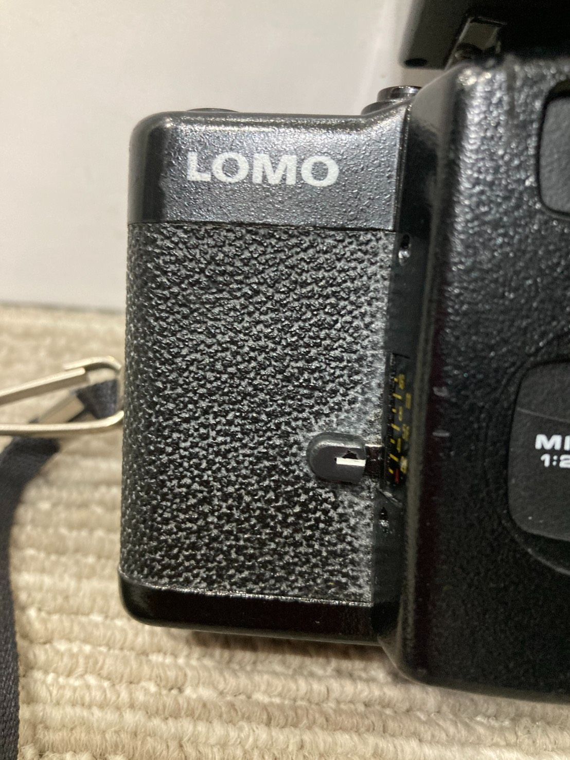 LOMO LC-A 【通電確認済み】 LOMO LC-A 【通電確認済み】 LOMO FLASH付 コンパクトフィルムカメラ