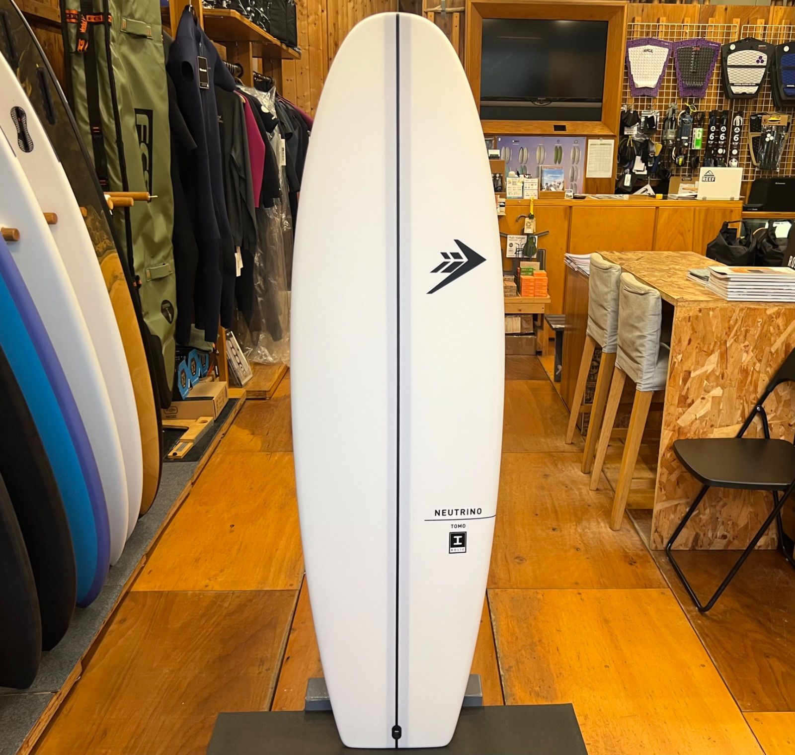 新品アウトレット FIREWIRE【NEUTRINO】5’4”