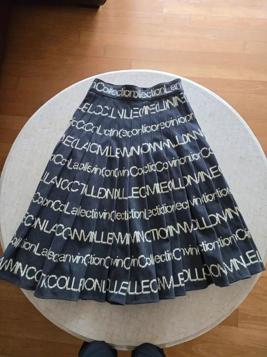 LANVIN レタリング プリーツスカート