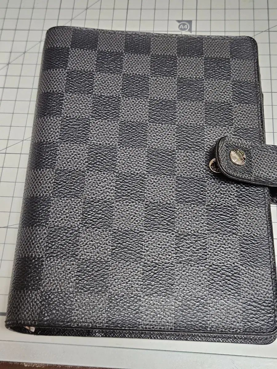 正規品>>Louis Vuitton ルイヴィトン ダイアリー カバー アジェンダ