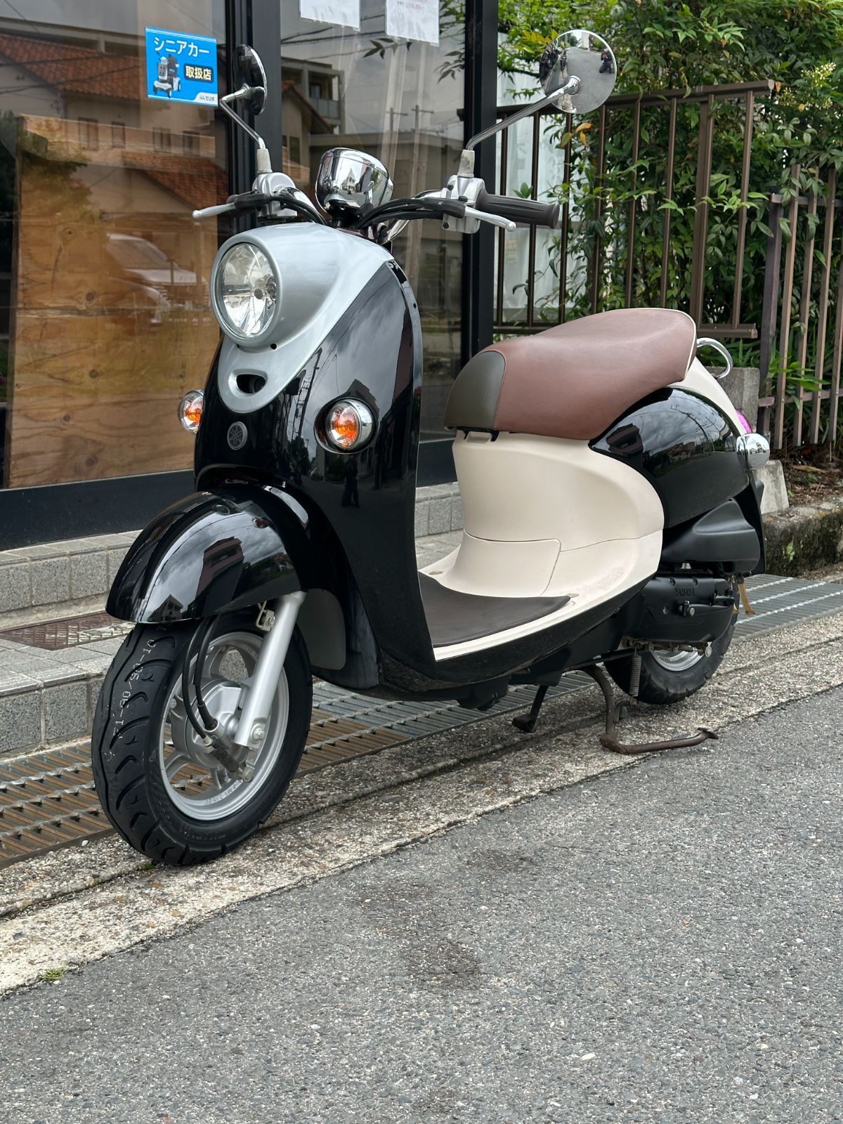 ヤマハ　YAMAHA　ビーノ デラックス　VINO DELUXE　2425km　SA37J　一部無料配送可能　原付　バイク　バンガレージ　京都