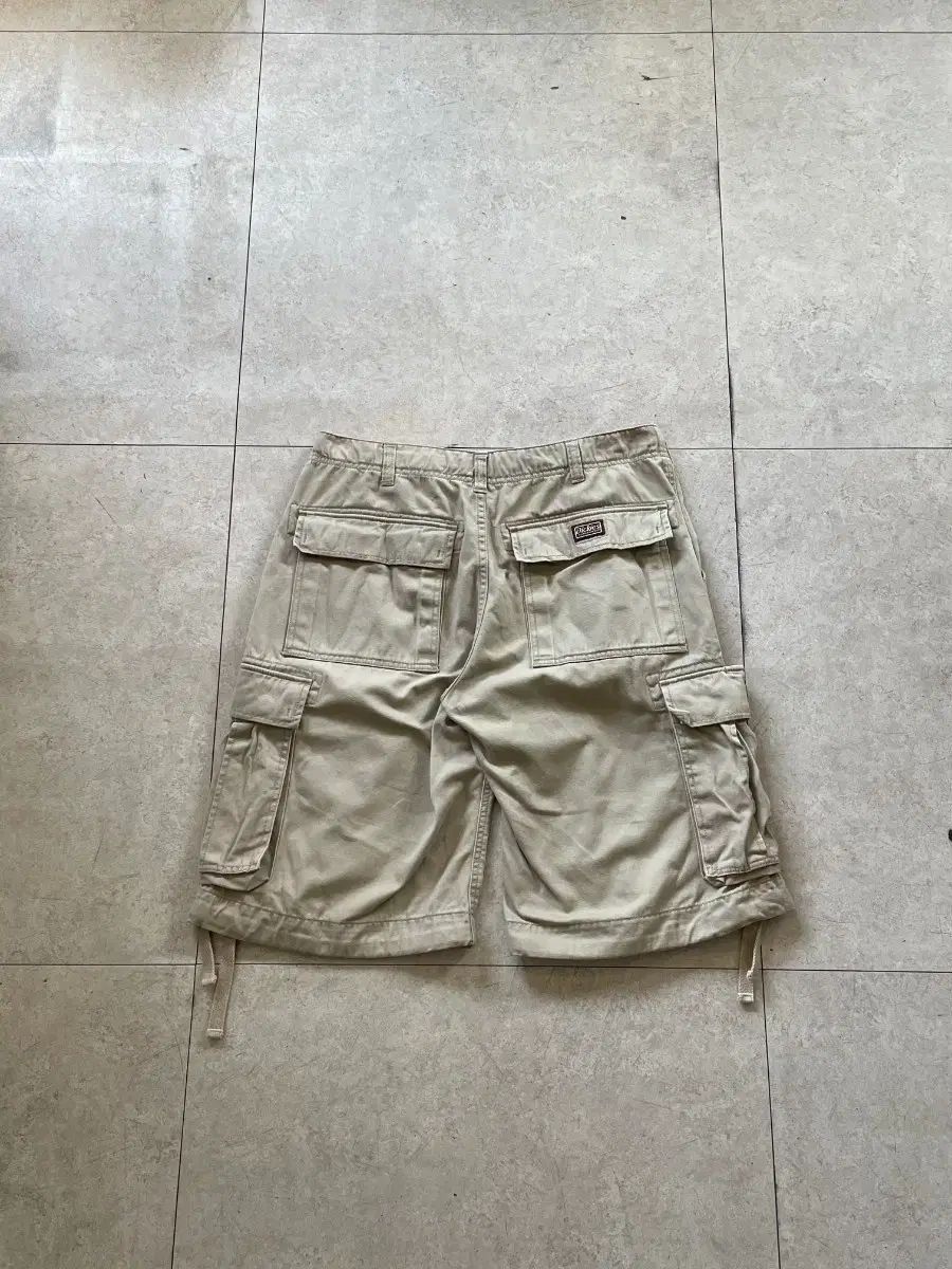 ディッキーズ カーゴ ベージュ ハーフパンツ