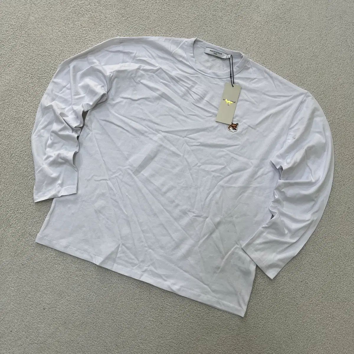 L 新品 メゾンキツネ 長袖 Tシャツ 0602U