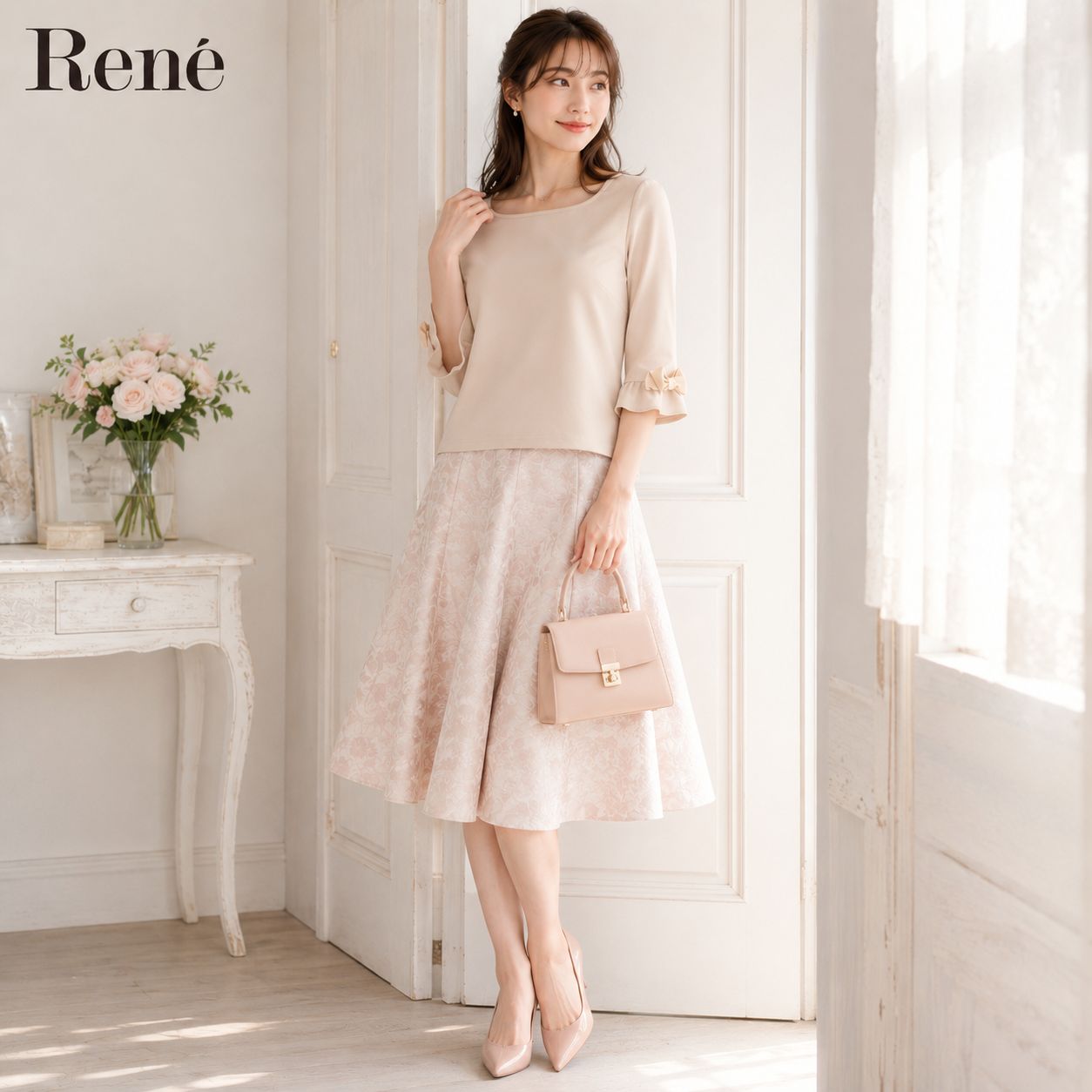 【未使用に近い】【クリーニング済】Rene /ルネ 6617010 カットソー トップス 袖サテンリボン 七分袖 34 「7号・Sサイズ相当」ベージュ レーヨンBLEND 通勤 学校行事 お食事会 お出かけ デイリーコーデ