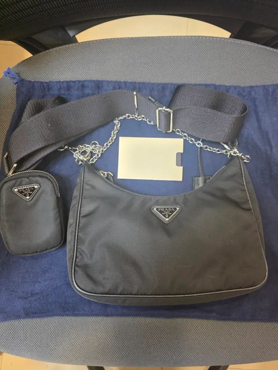 PRADA テスート HOBO BAG