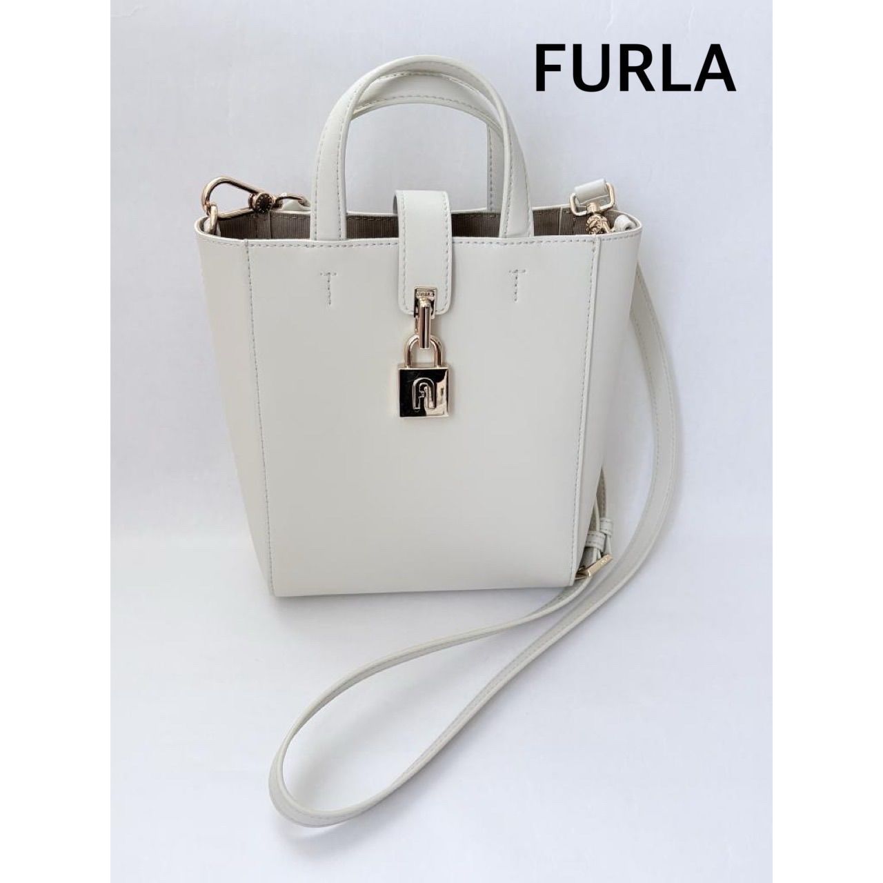 ★FURLA　フルラ　アルテミス　2WAY ミニショルダーバッグ　グレージュ　肩掛け　お出掛け　大人上品　送料込み　6467685