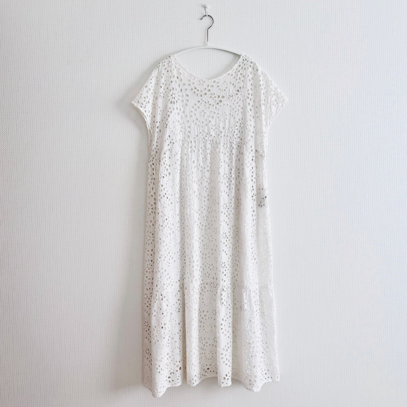 D371 GALLARDAGALANTE カットワークレースロングワンピース 白 F