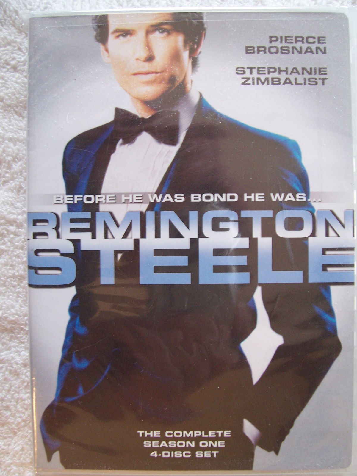 Remington Steele the Complete Season One 4-disc Set