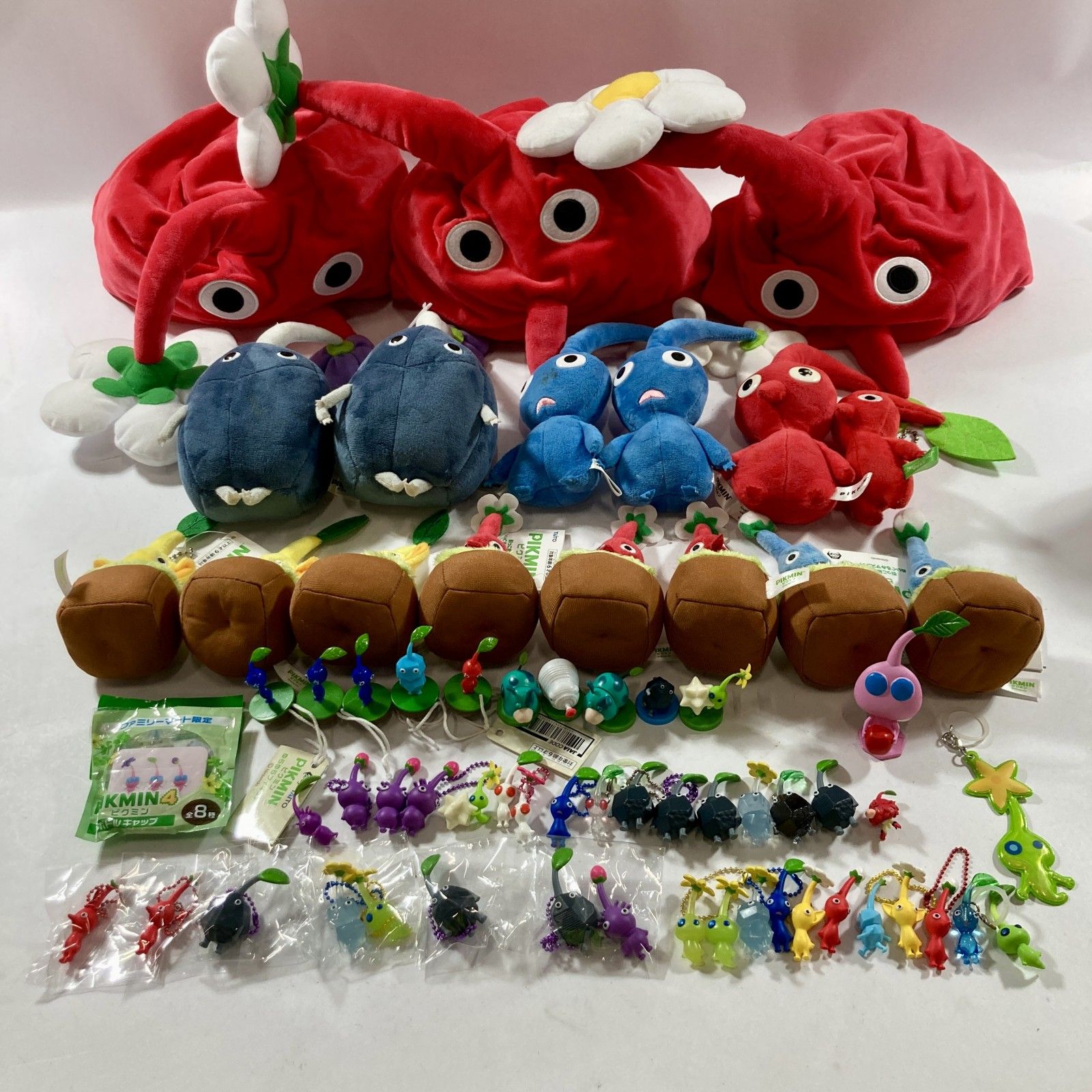 ★ PIKMIN ピクミン グッズ 雑貨 まとめ商品 ぬいぐるみ マスコット キーホルダー なりきり帽子 引っこ抜きぬいぐるみ など 現状品 1.35kg