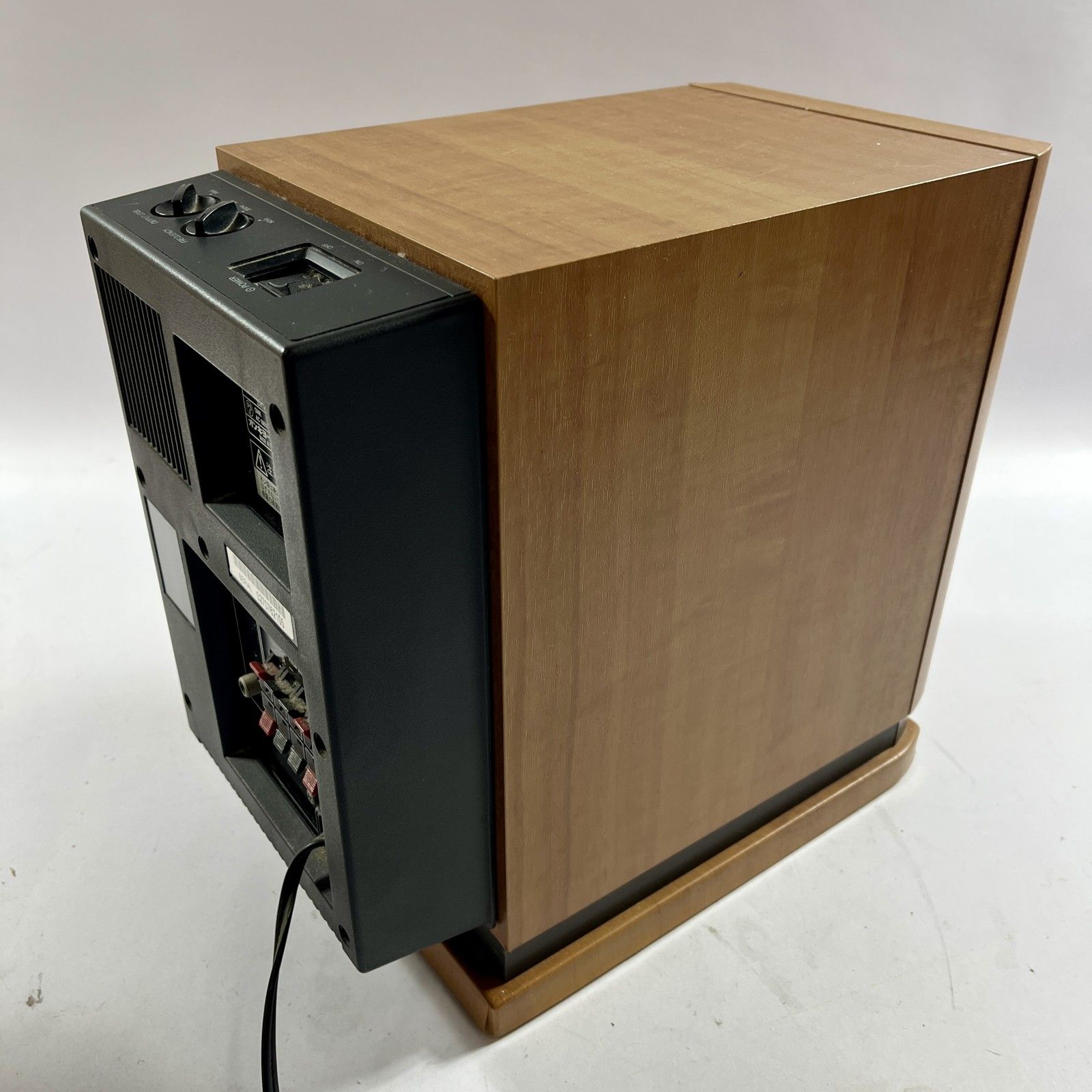 ☆ ONKYO オンキョー アンプ内蔵 パワード サブウーファー SKW-10 通電