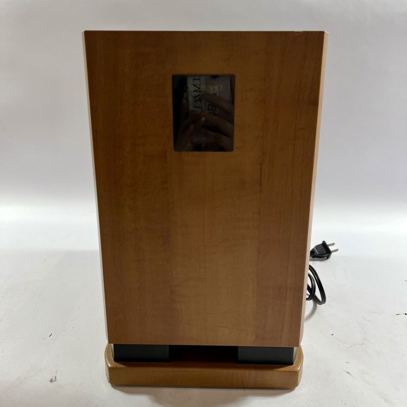 ☆ ONKYO オンキョー アンプ内蔵 パワード サブウーファー SKW-10 通電