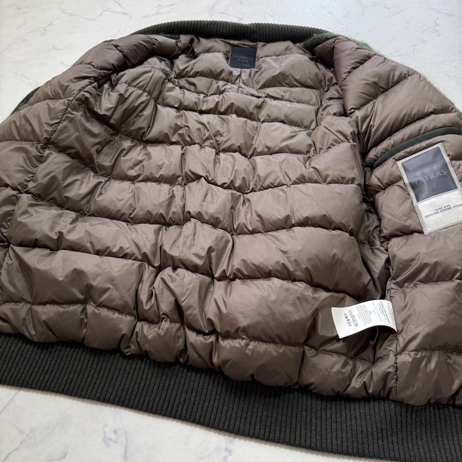 美品 TATRAS ふんわりモヘア生地ダウンコート 高級Rライン 3 グリーン 