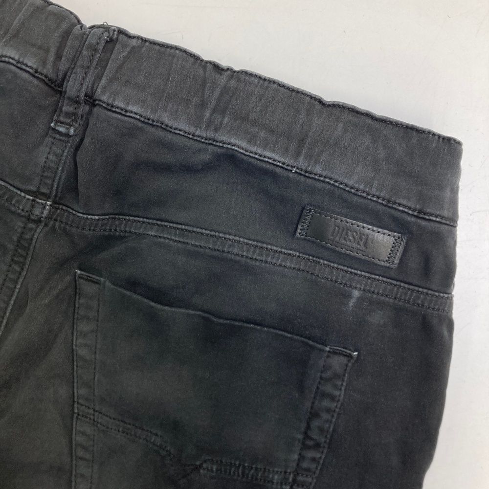 DIESEL ディーゼル 0670M デニムパンツ KROOLEY-NE ブラック系 28 [240101682908] メンズ