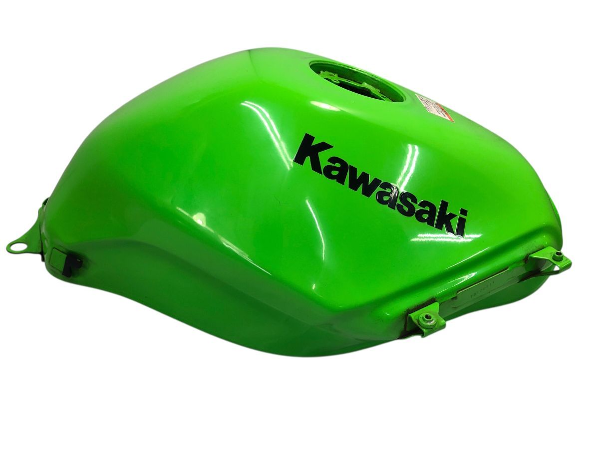 KAWASAKI　ニンジャ250R　EX250K　フューエルタンク　燃料タンク　凹み漏れ無し　交換　補修にも（中古）TO-N3403