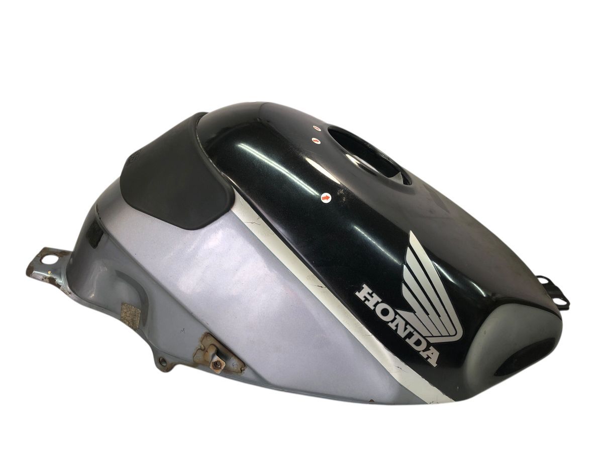 HONDA CBR250R MC19 フューエルタンク 燃料タンク 凹み漏れ無し 交換 補修にも(中古)TO-N3405(1) HONDA CBR250R MC19 フューエルタンク 燃料タンク 凹み漏れ無し 交換 補修にも(中古)TO-N3405(1)