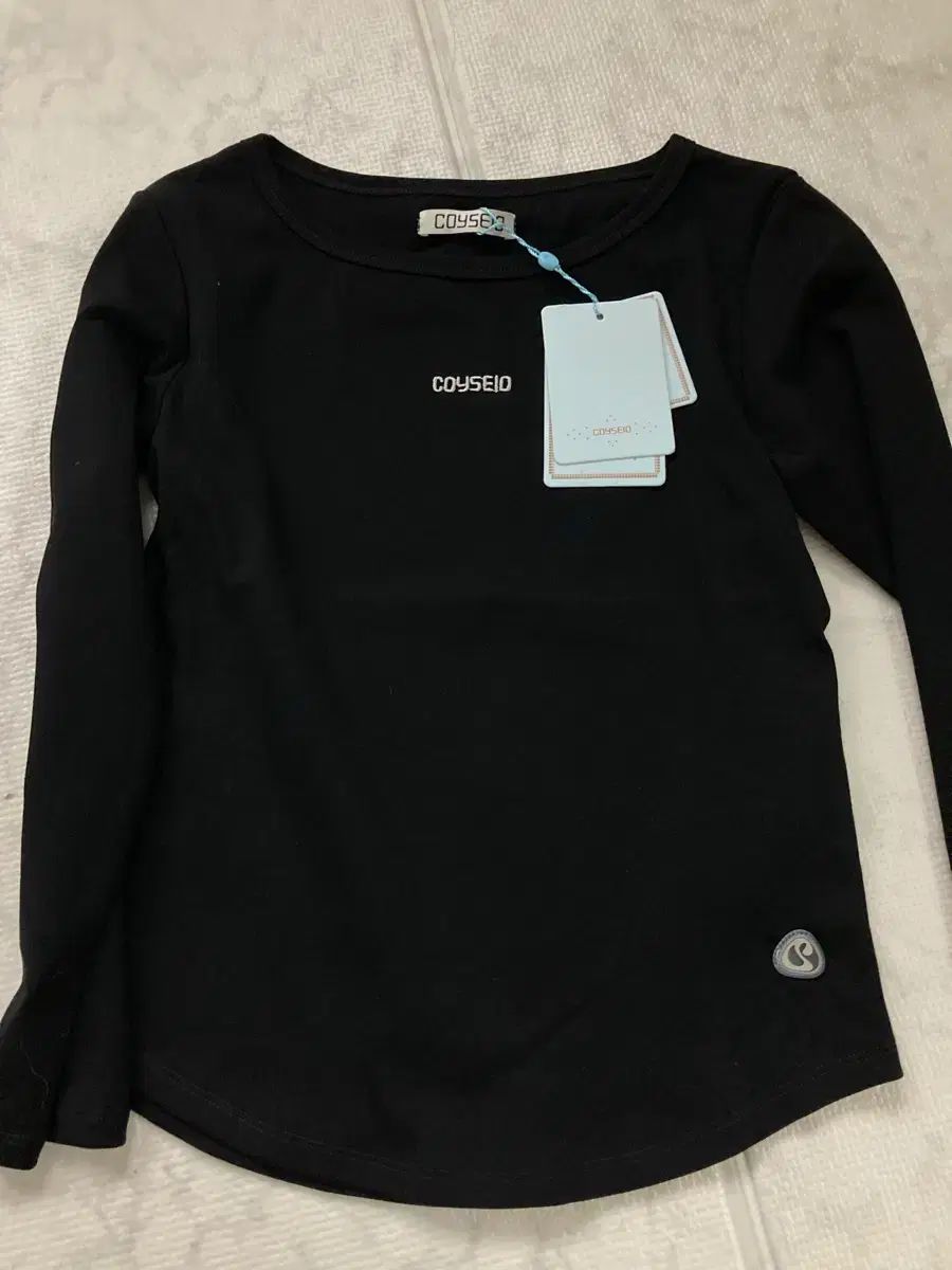 (新品)ISSEY MIYAKE ミニロゴ カプリ スリーブ