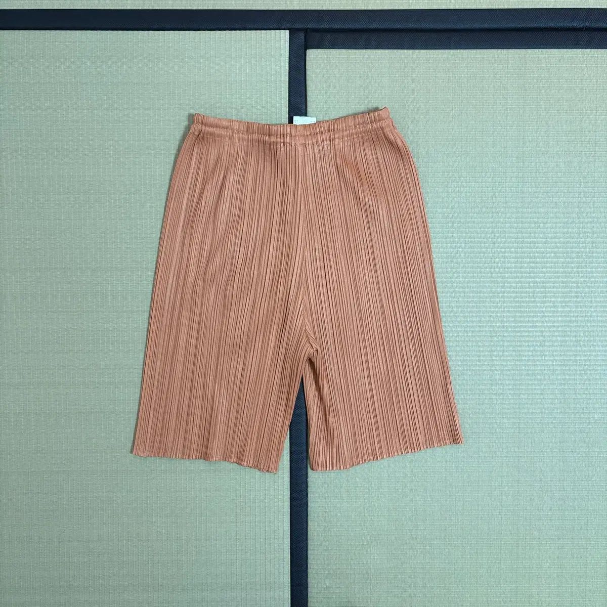 イッセイミヤケ プリーツ ハーフ パンツ イッセイミヤケ プリーツ ハーフ パンツ