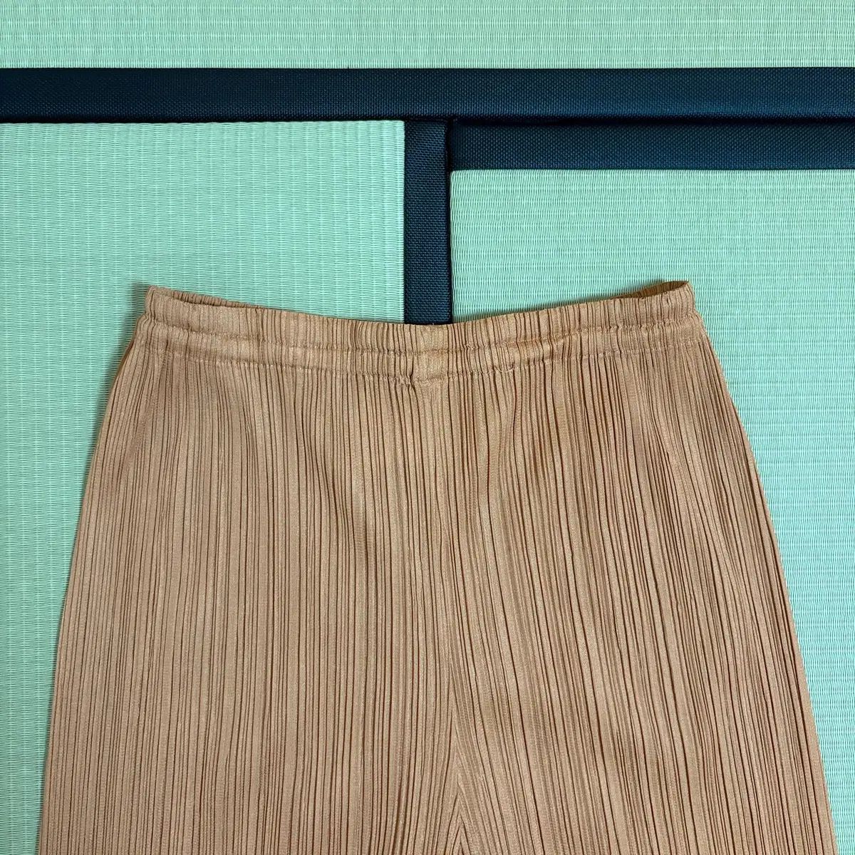 イッセイミヤケ プリーツ ハーフ パンツ イッセイミヤケ プリーツ ハーフ パンツ