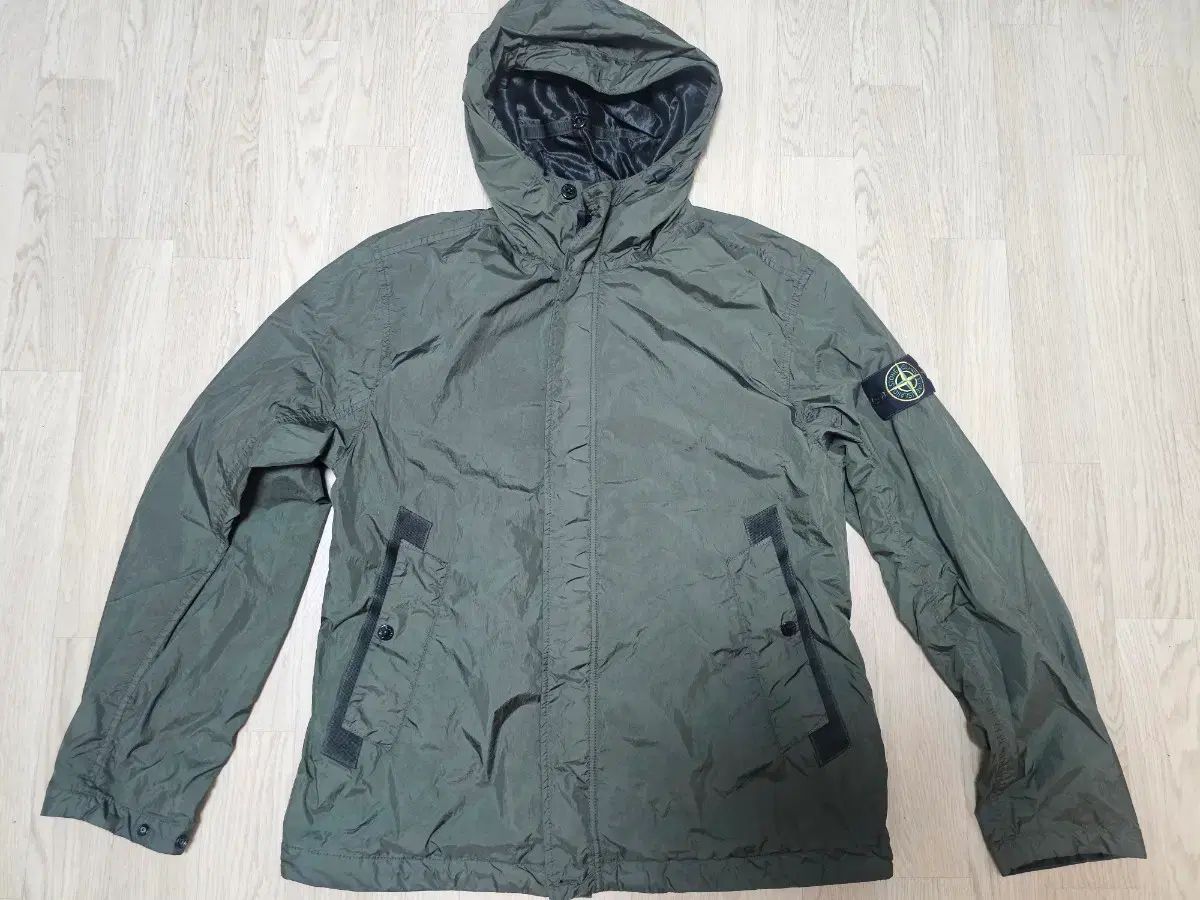 STONE ISLAND フード ジップアップ ジャケット カーキ L(105) 56,058円