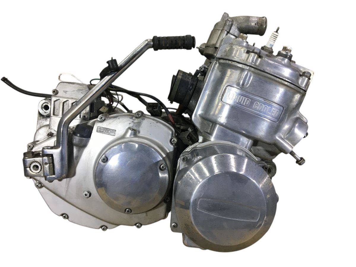 SUZUKI　GT750　GT750B　後期　国内物　実動　エンジン　吹け上り良好　レストア　組み換え　ストック　ＯＨベースにも（中古）2915-Z4990