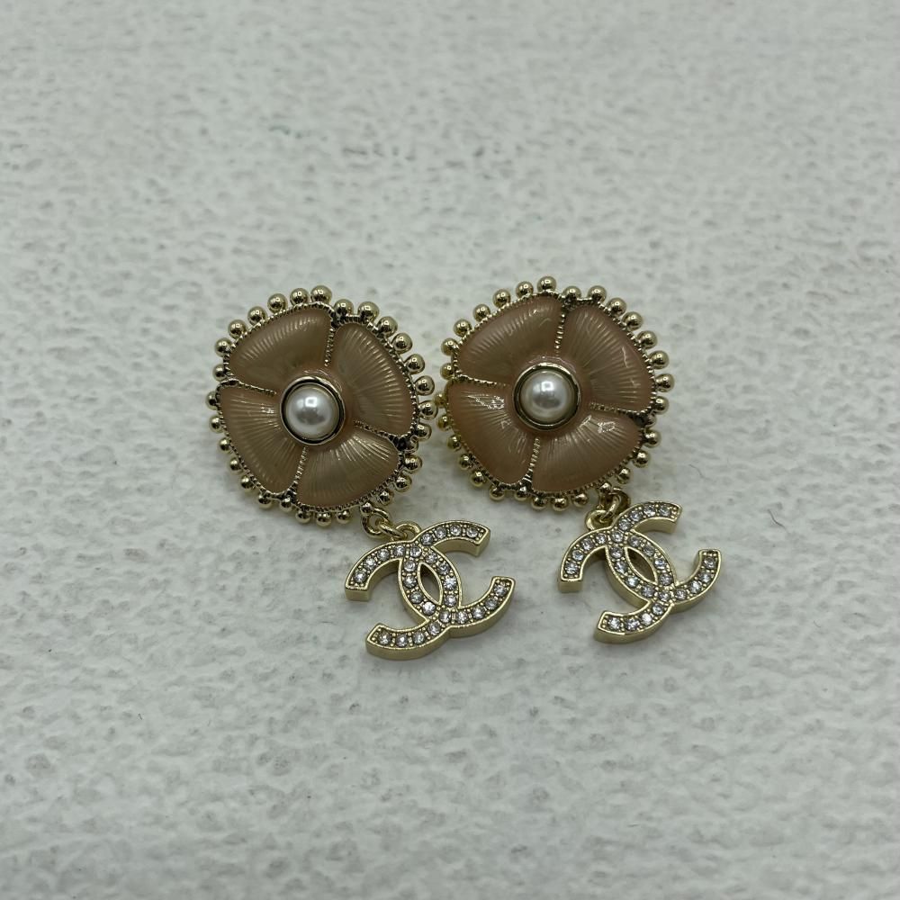 【中古】CHANEL 23AW フラワーモチーフ ココマーク ピアス[79]