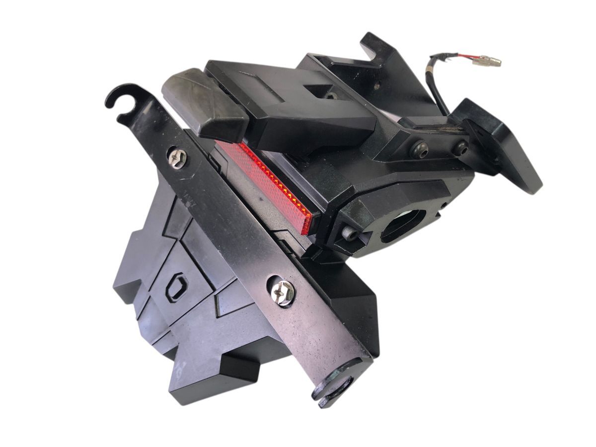 デイトナ　フェンダーレス　キット　点灯OK　スズキ系？　取付ピッチ前後75ｍｍ左右前108ｍｍ後90ｍｍ（中古）TOS-N3387