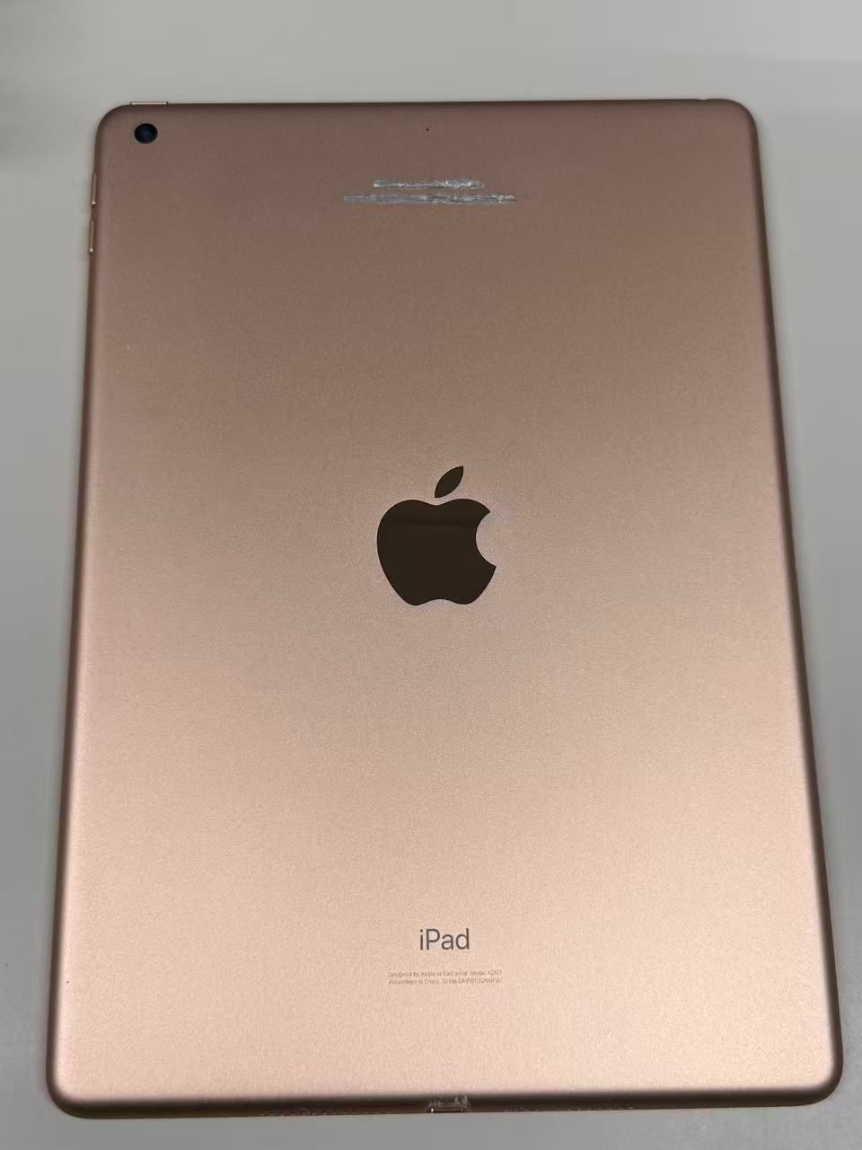 iPad 第7世代 128GB ゴールド 中古 バッテリー90% - メルカリ