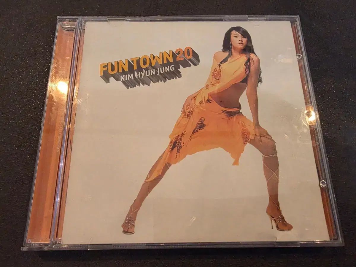 キム・ヒョンジョン 」 Fun Town 20 Dance Remake 開封 CD
