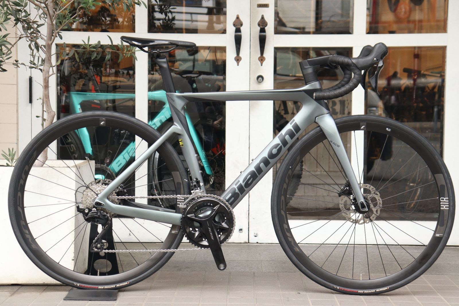 ビアンキ BIANCHI オルトレ レース OLTRE RACE 2024モデル 53サイズ シマノ 105 R7120 12S カーボン ロードバイク 【横浜店】
