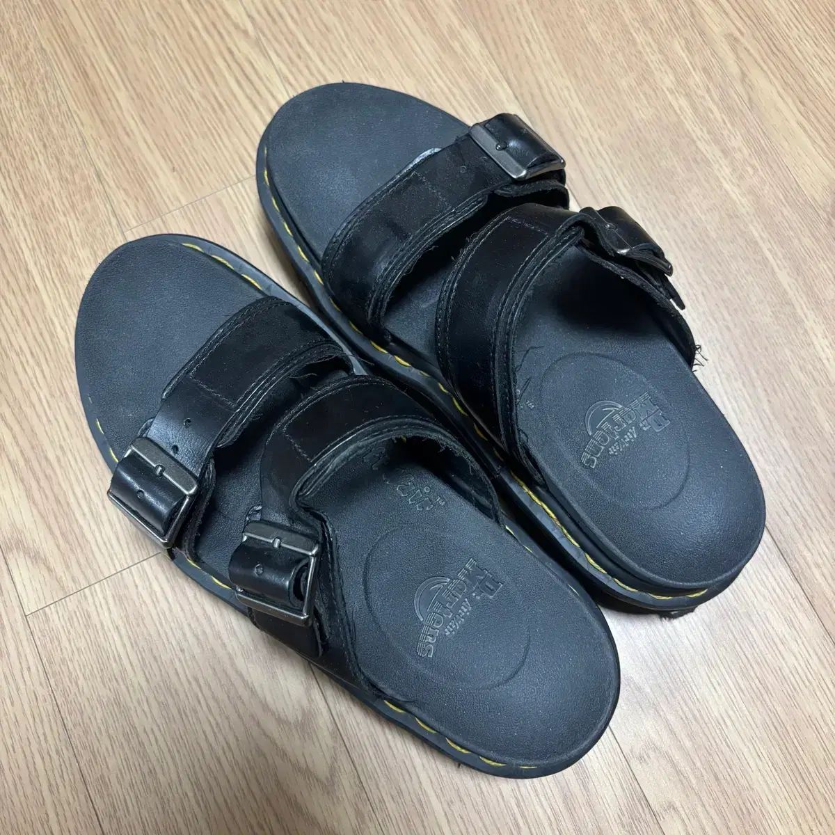 DR. MARTENS ドクターマーチン マイルス ブラック サンダル UK4 (230)
