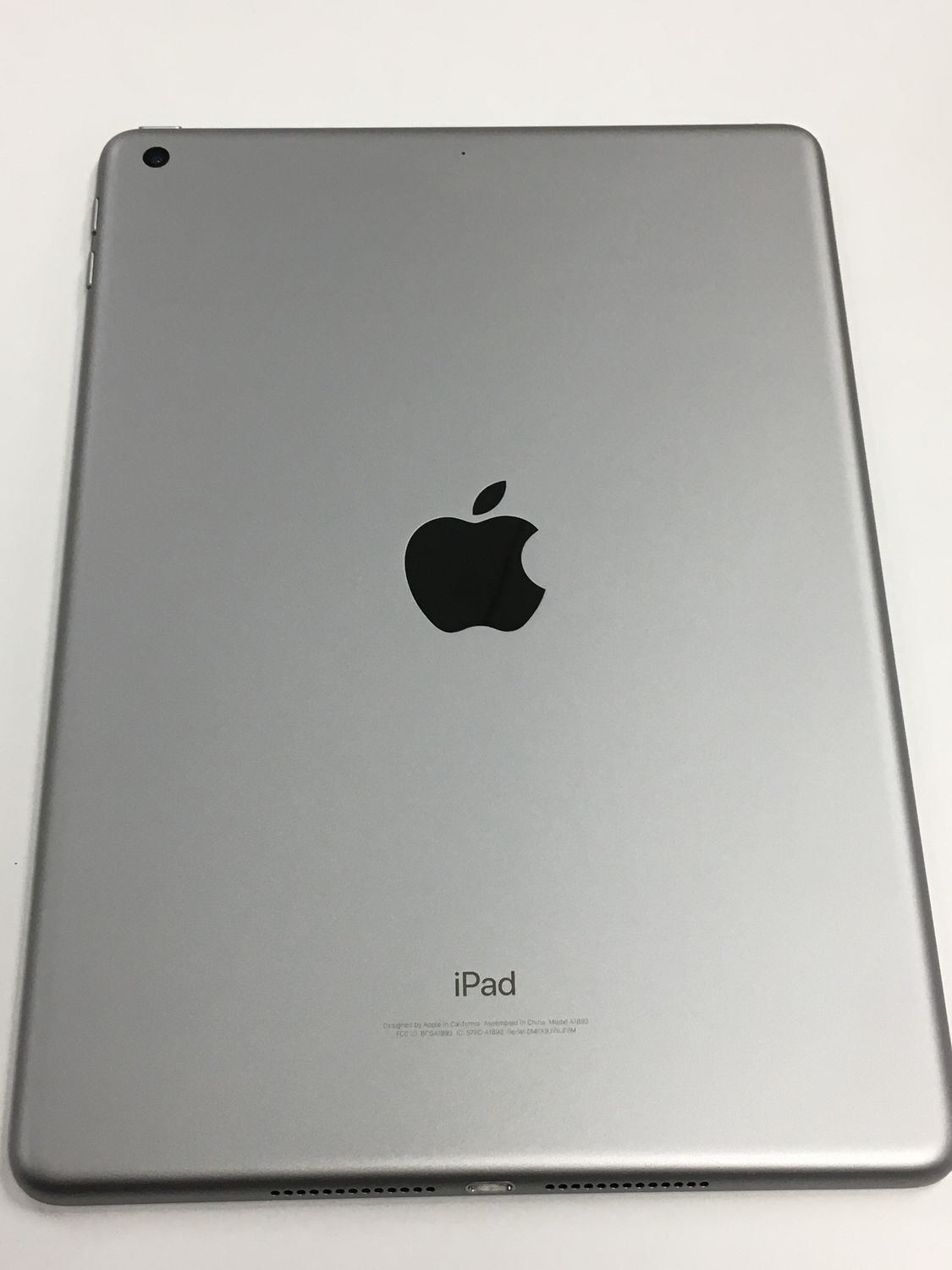 美品】iPad 第6世代 128GB WiFi スペースグレイ - メルカリ