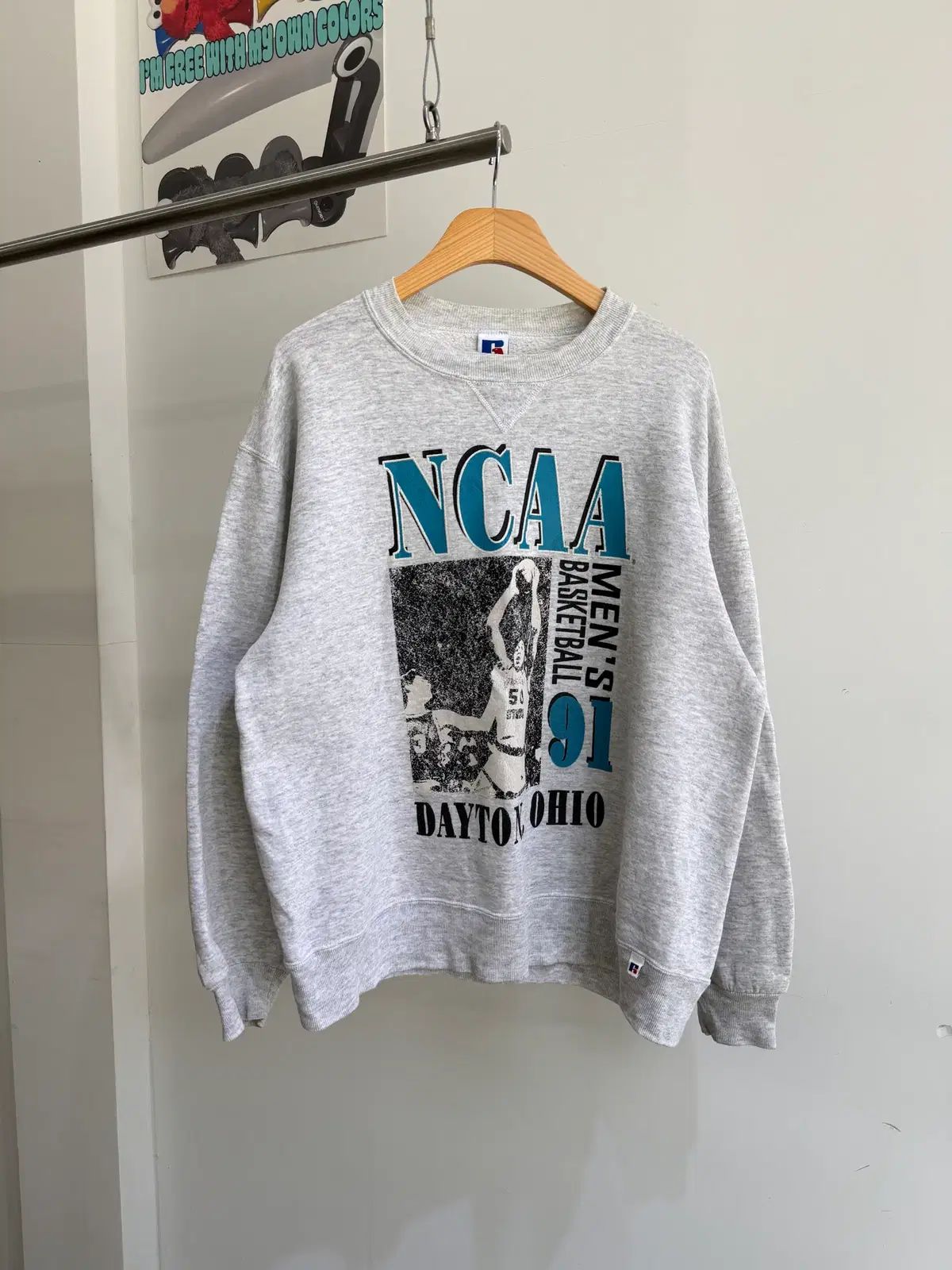 90's RUSSELL ATHLETIC (Made in USA)