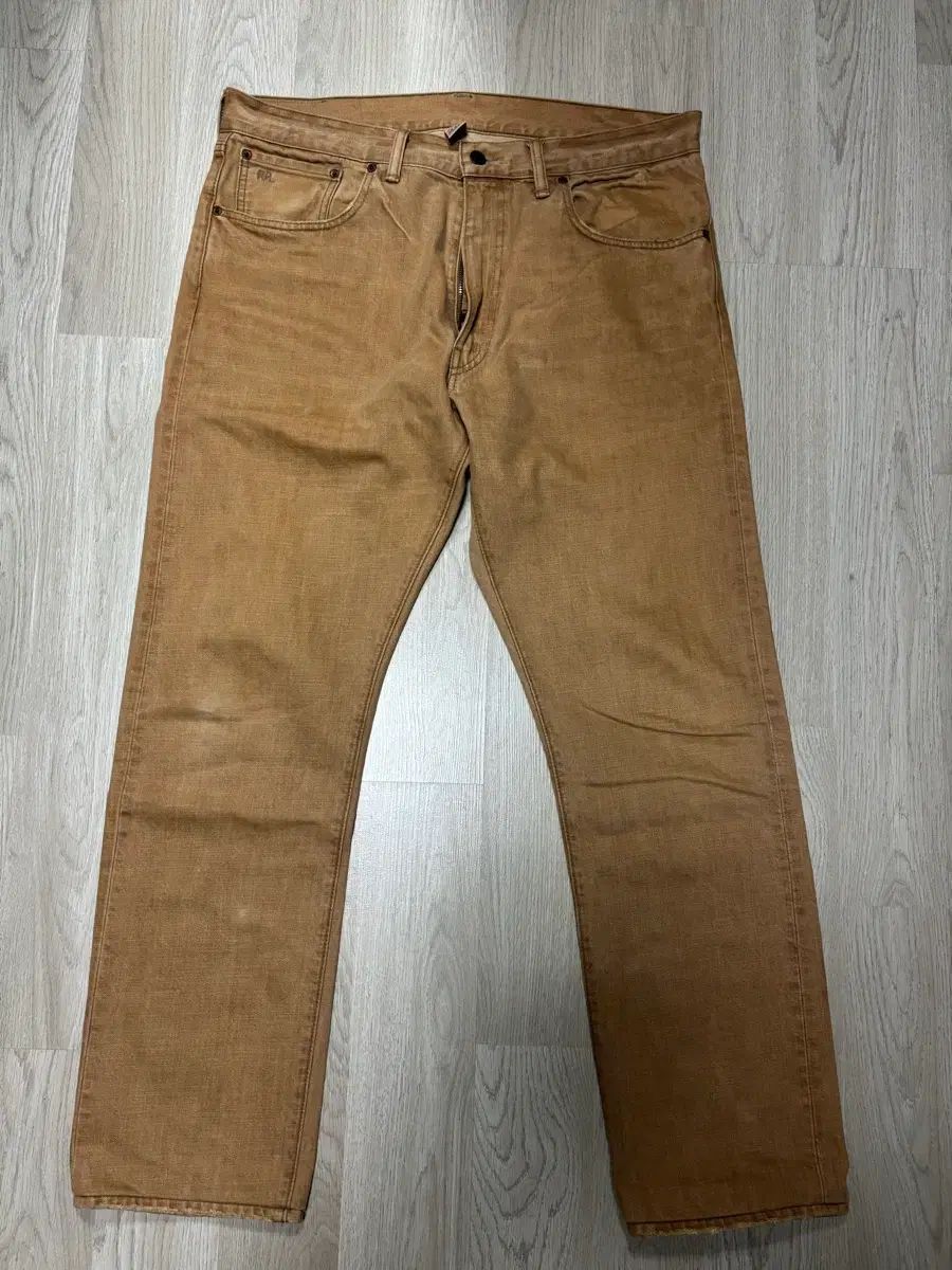 RRA ウォッシュド デニムパンツ