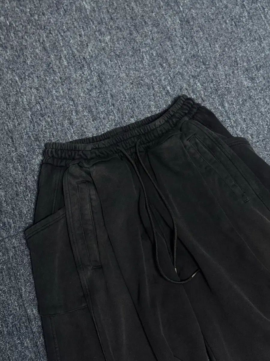 2 BEGIN202(ビギン202) ボーイ パラシュート スウェット パンツ ウォッシュド ブラック