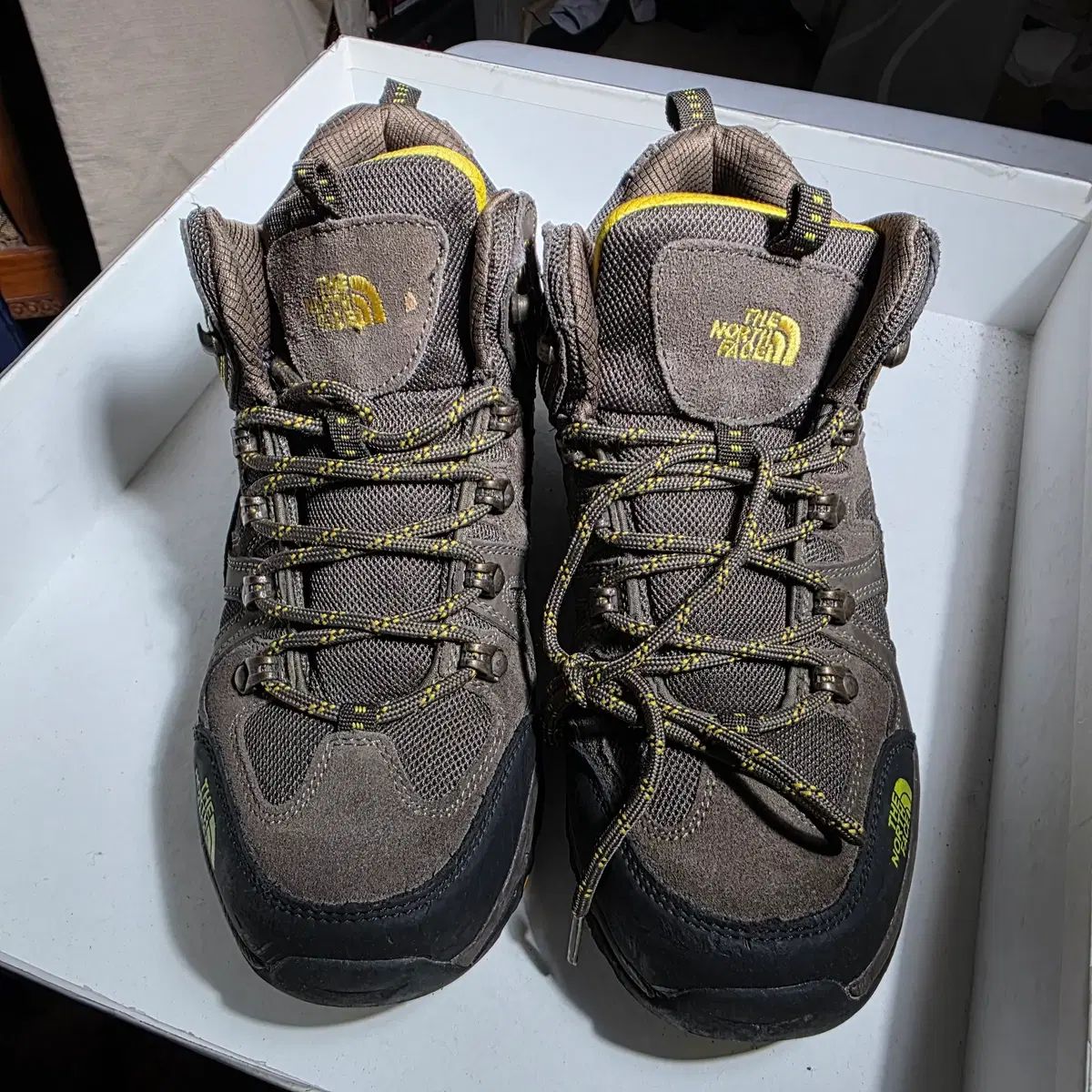 085 THE NORTH FACE トレイル マイ サン 3 GORE-TEX 登山靴 255mm