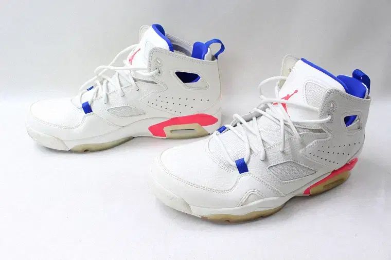 275 NIKE Jordan Flight Club 91