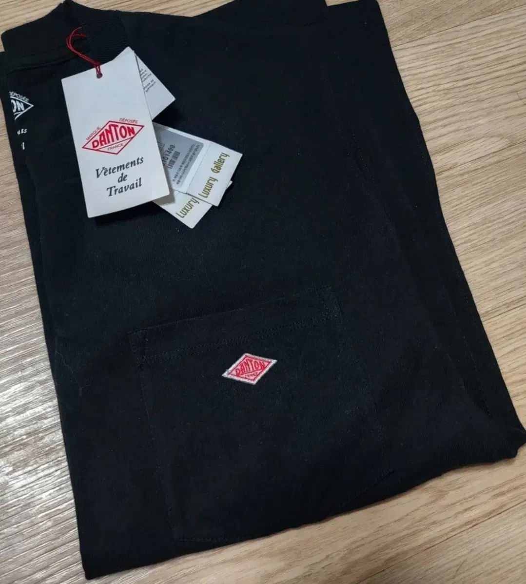 (新品) ダントン ブラック Tシャツ 38