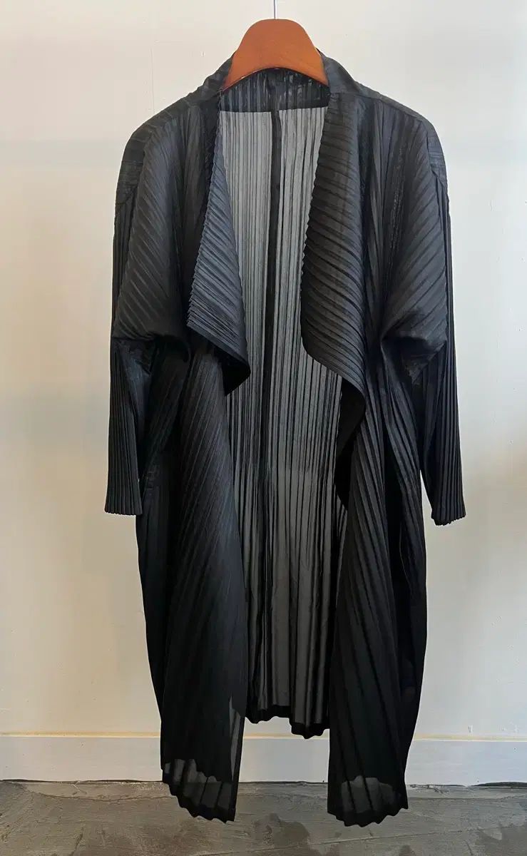 ISSEY MIYAKE プリーツプリーズ カーディガン (正規品)