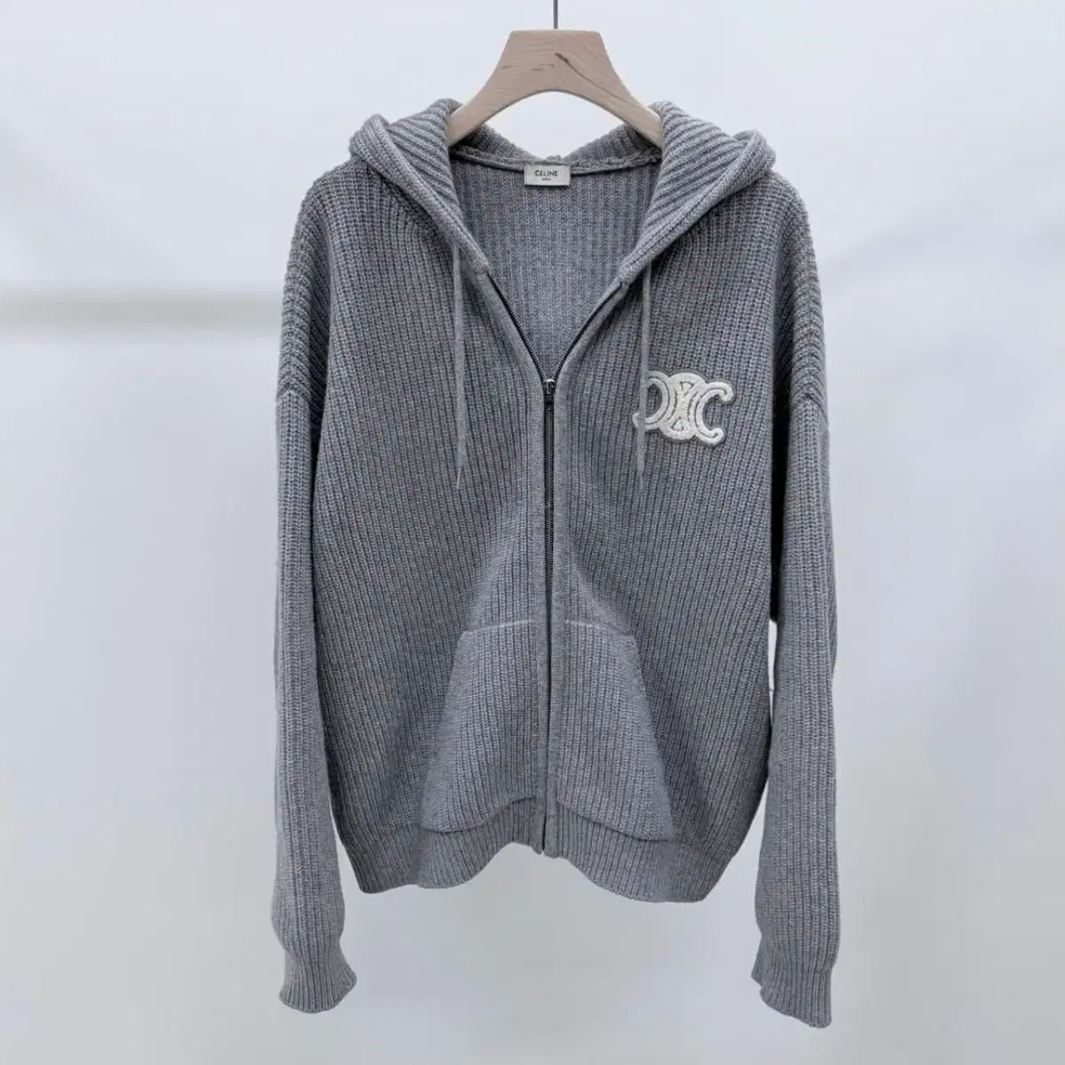 S+級/オーバーサイズL 25FW セリーヌ トリオンフ ウール リブ ジップアップ ニット フーディー 166,288円