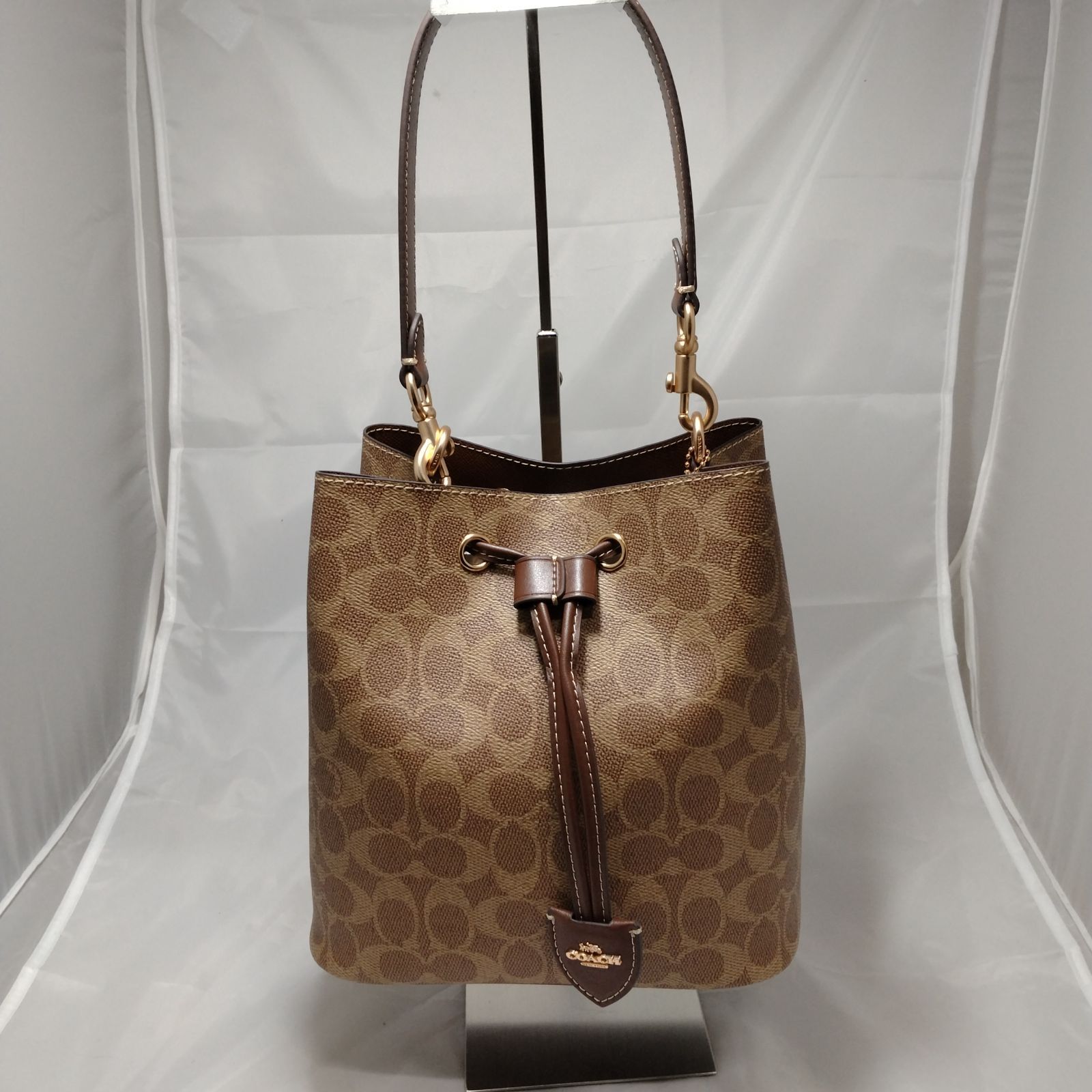 【新品未使用】COACH シグネチャーキャンバス ショルダーバック ブラウン