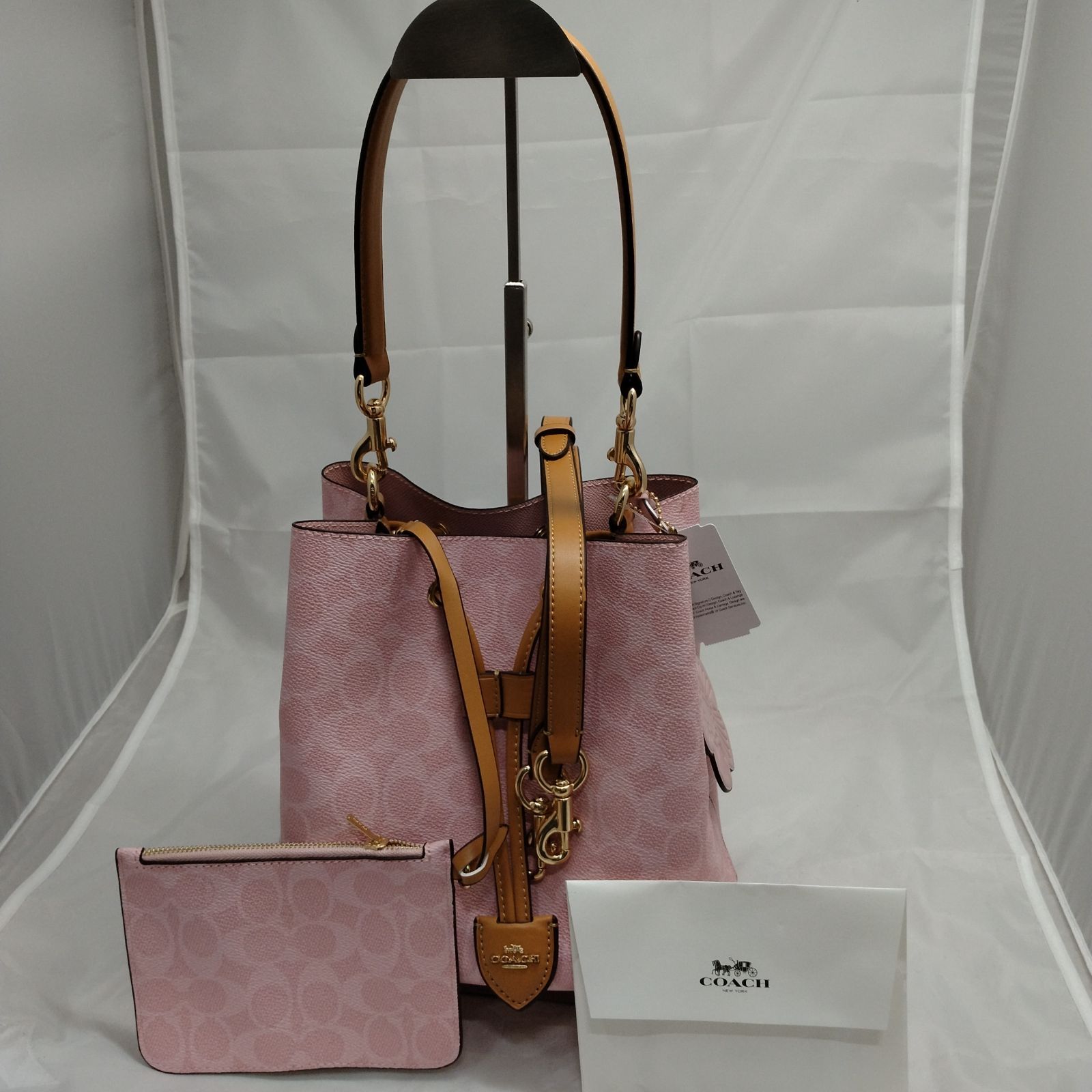 新品未使用】COACH ローアン バケットバッグ シグネチャー チャーム 